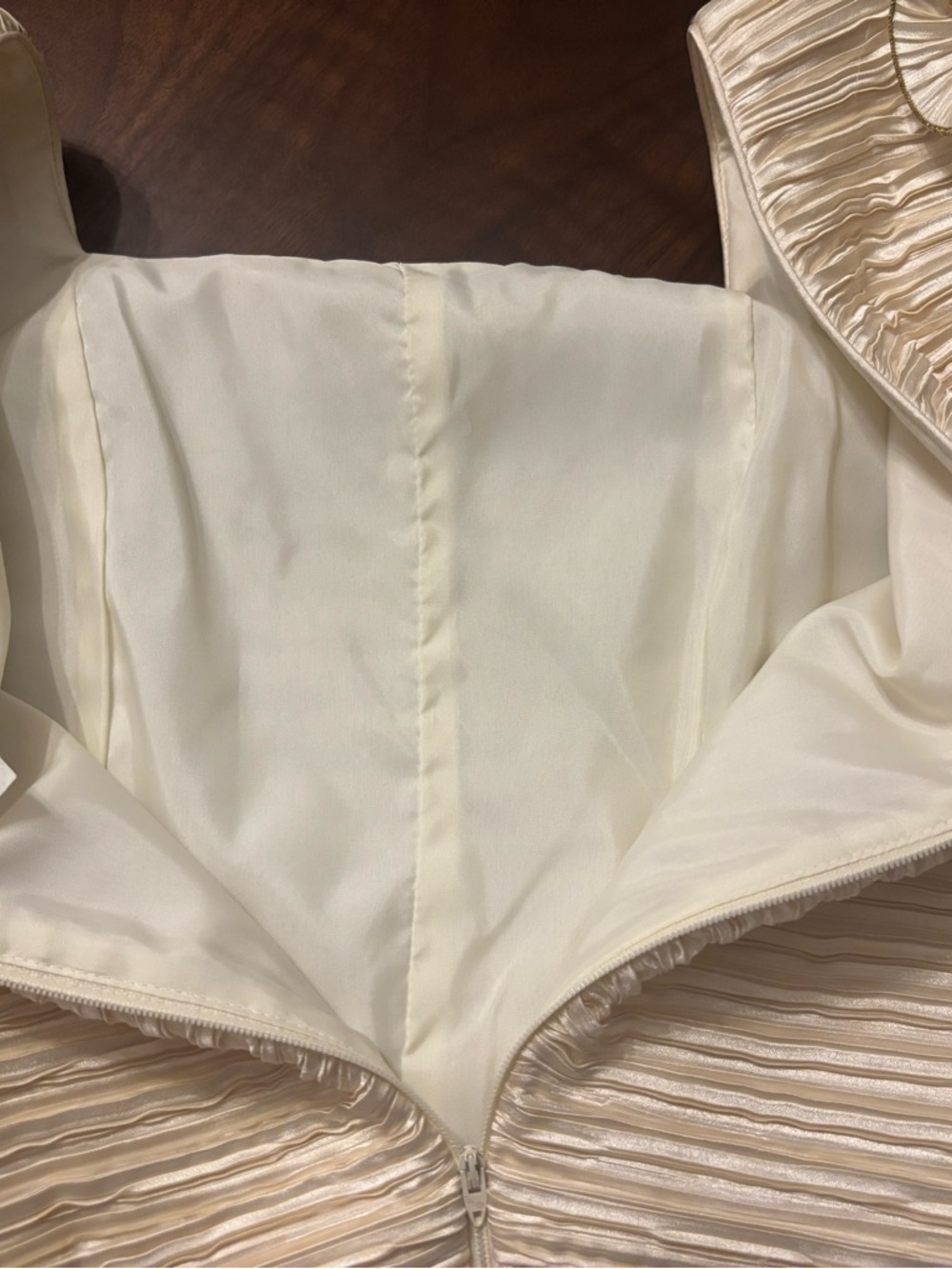 Vintage Ivory Pleated Maxi Dress Statement Sleeves Rosette Formal 10 - Picture 8 of 16